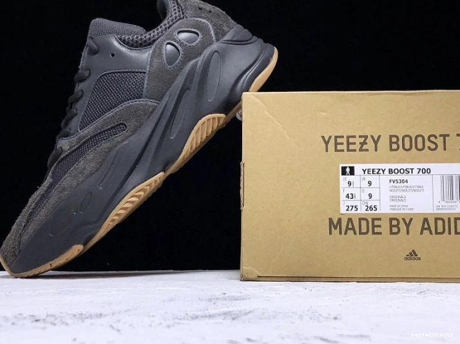 Yeezy FV5304 Boost Black Utility 700 Adidas 0818